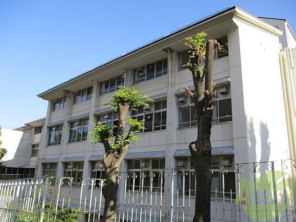 画像26:神戸市立こうべ小学校 627m