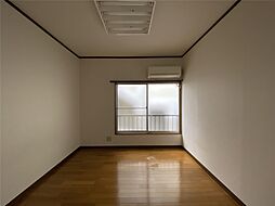 ハウスモモセ 203 2階ワンルームのリビング/ダイニング