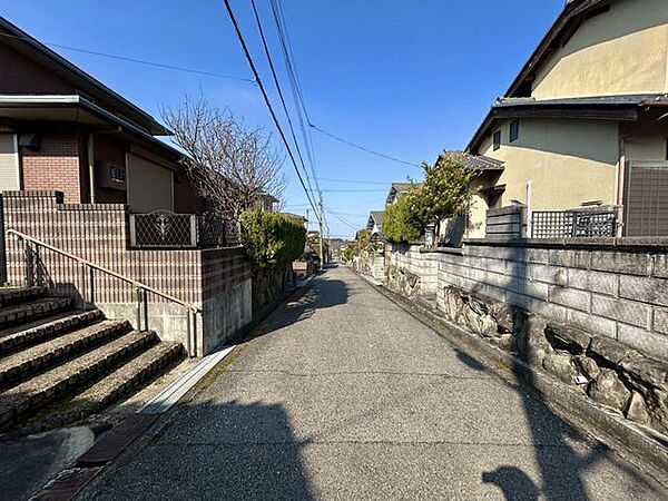 【リフォーム済】前面道路