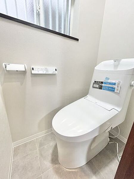 【内外装リフォーム済】トイレは新品に交換しました。
