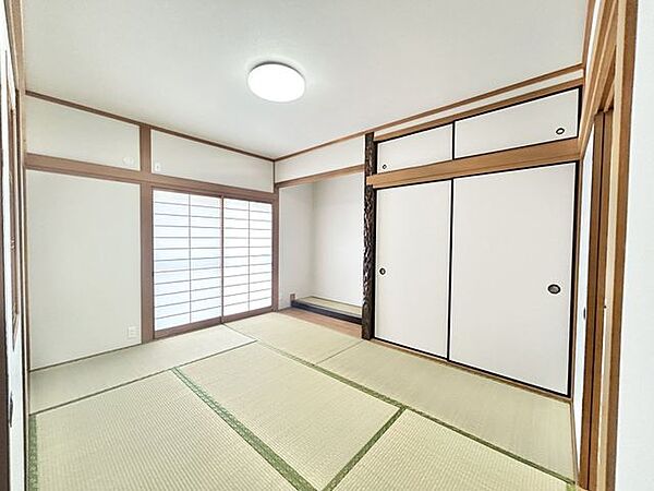 【リフォーム済】【和室】畳表替え、天井、壁クロス張り、襖、障子張り替えを行いました。
