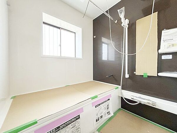【RF中】清潔感のある浴室で、快適なバスタイムをお過ごしいただけます。