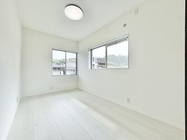 【リフォーム済】住友林業の建具交換、フローリング仕上げ、クロス張替え、照明、水回り交換を実施いたしました。お引渡し後に弊社の工務店を紹介し、追加リフォームをすることもできます。