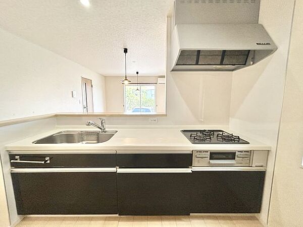 【現在リフォーム中】キッチンはきれいにご使用されています。