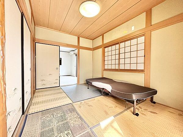 【現在リフォーム中】【和室】現況販売につき、間取り・内装・設備までご自身の好みにリフォーム可能。「必要なところだけ直したい」方にもおすすめです。