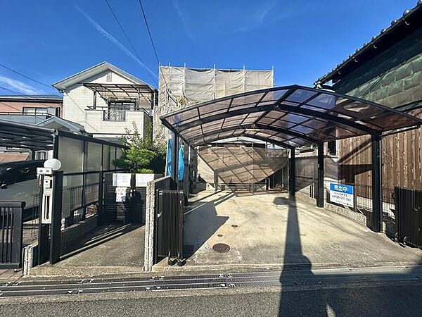 【住宅ローン減税対象】【現在リフォーム中】【外観】価格には消費税、リフォーム費用を含みます。リフォーム中でもご案内可能。内覧希望の方はお電話ください。
