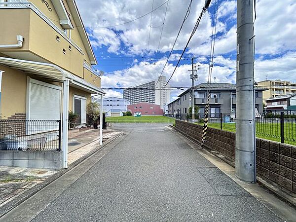 【8月31日まで期間限定現況販売】【前面道路】