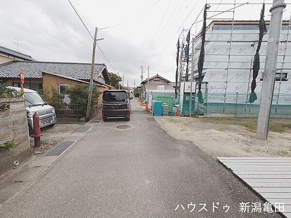 前面道路含む現地写真