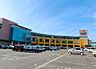 周辺：リバーサイド千秋長岡市千秋の総合モールで、スーパーマーケットや約120の専門店、映画館や飲食店もそろったショッピング拠点。駐車場2、450台完備で週末の買い物やお出かけにピッタリ！ 7640m