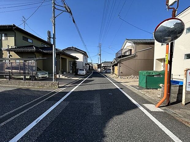 前面道路含む現地写真