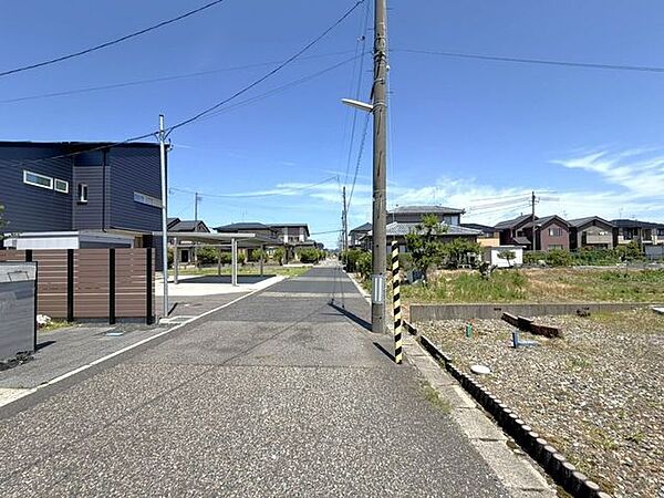 前面道路含む現地写真