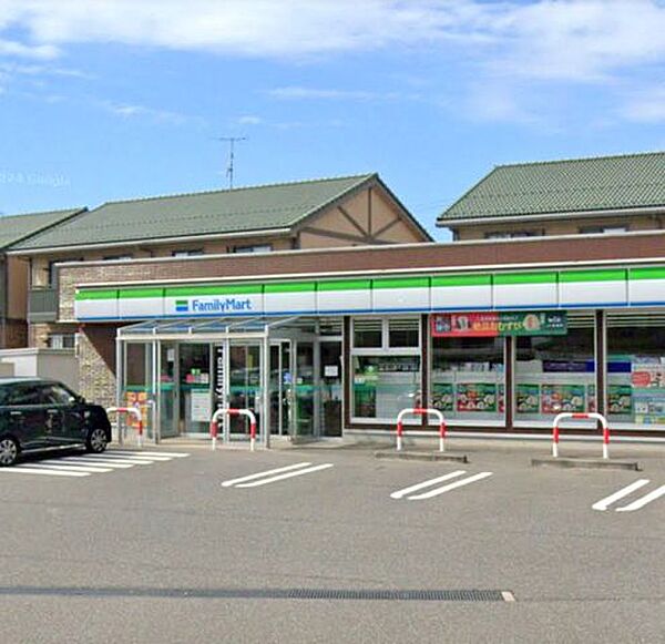ファミリーマート 新潟松園店 340m