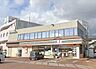 周辺：セブンイレブン 下越横越店幹線道路沿いで立ち寄りやすく、駐車場も使いやすい便利な店舗。お弁当・スイーツ・コーヒーが充実し、日用品やATMなどのサービスも揃う、地域で使い勝手の良いコンビニです…