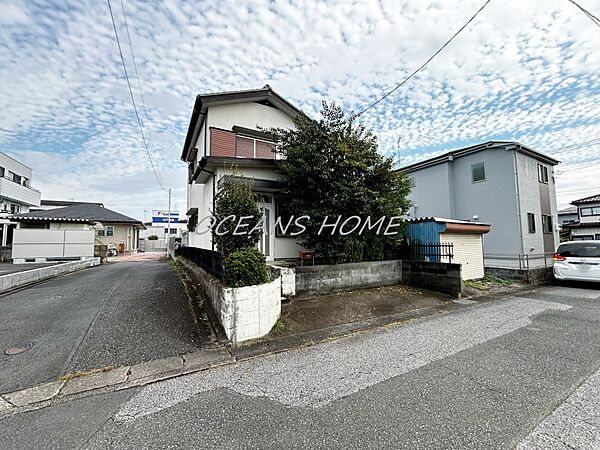 日当たりもよく、他の建物との隣接面が少ないため解放感が得られる角地に立地するので、資産性もございます。