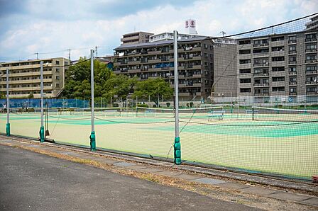 市民球技場