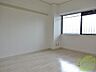 寝室：寝室にピッタリの北向きのお部屋。落ち着いて眠りにつけそうです