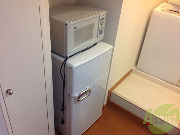 画像21:電子レンジと冷蔵庫です