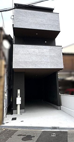 外観：327002233568