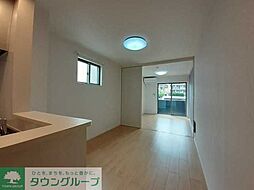 サニーフラット 1階1LDKのリビング/ダイニング