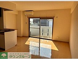 ロイヤルガーデン秋葉 2階1LDKのリビング/ダイニング