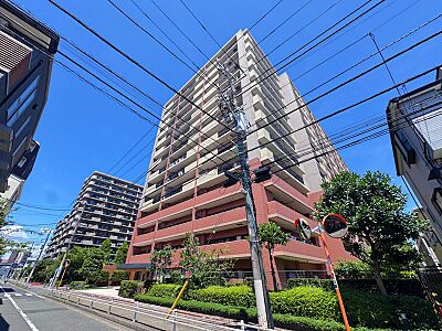 外観:JR南武線「矢向」駅徒歩6分!全4棟からなる大規模マンション。緑豊かな住環境が魅力のマンションです。 外観:JR南武線「矢向」駅徒歩6分!全4棟からなる大規模マンション。緑豊かな住環境が魅力のマンションです。