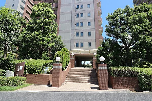 ＜エントランス＞
