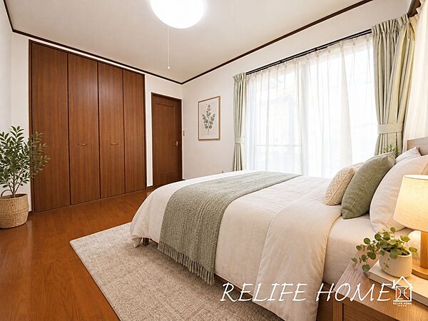 ※本画像はAIがCGで家具作成しております。住まう方自身でカスタマイズして頂けるようにシンプルにデザインされた室内。自由度が高いので家具やレイアウトでお好みの空間を創り上げられます。