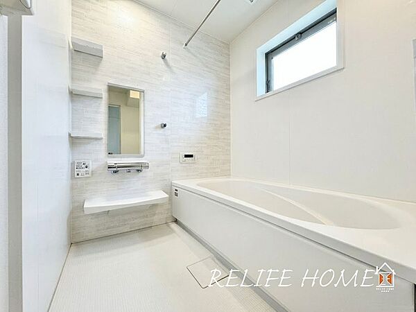 ■Bath Room■  ※本写真はAI処理により家具・生活用品等を消去しています。実際の室内状況とは異なります。