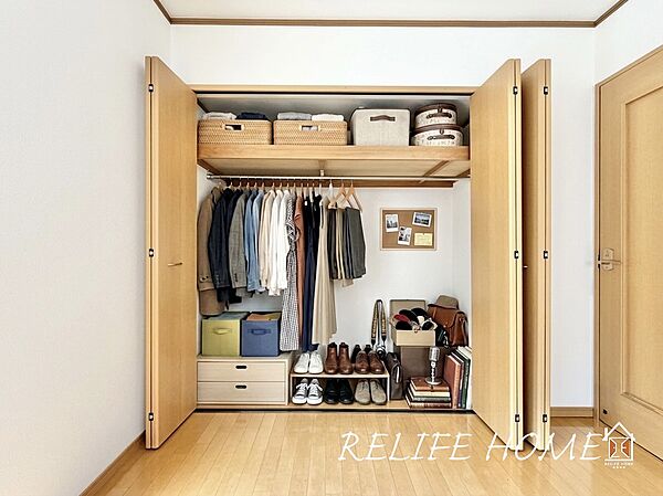 ■Closet■  ※本画像はAIがCGで家具作成しており、実際の現地に家具は設置されておりません。