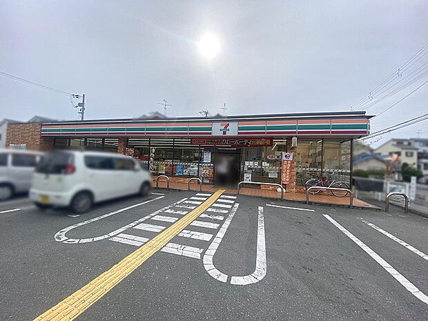 セブンイレブン四條畷塚脇町店