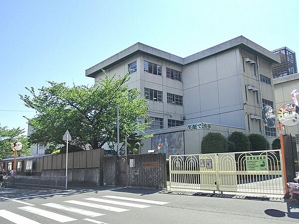 寝屋川市立友呂岐中学校