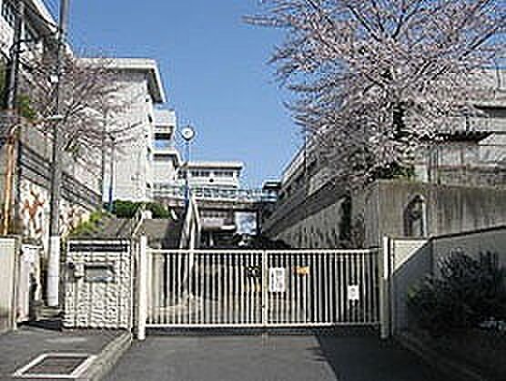 寝屋川市立第十中学校
