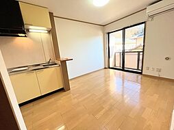 フレ・ロジュマン 203号室 2階ワンルームのリビング/ダイニング