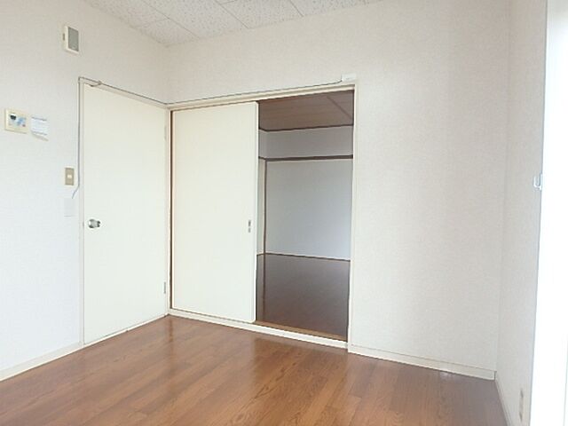 寝室