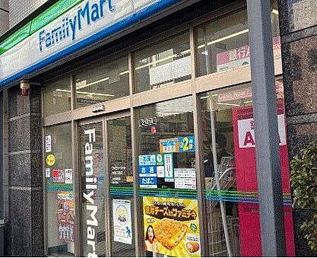 ファミリーマート台東三筋店 20m