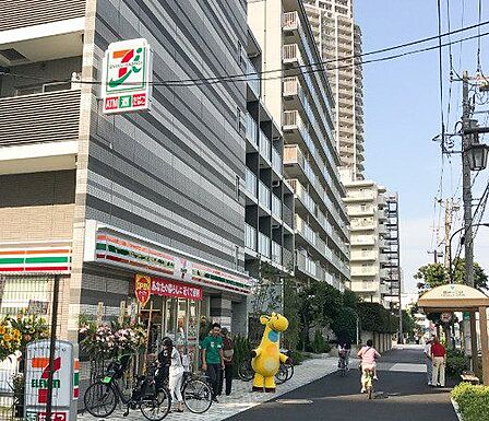 セブンイレブン豊洲一丁目店 650m