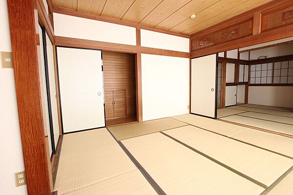 detached 茨城県土浦市板谷

地図を見る