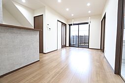 エスポワール生田町 103号室 1階1LDKのリビング/ダイニング