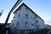 土浦駅より徒歩34分 築30年1ヶ月 3階建の賃貸物件