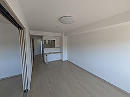 エクセラン阿見 304号室 3階1LDKのリビング/ダイニング