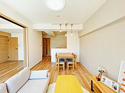 ジョイフル多摩センター 2LDKのリビング/ダイニング