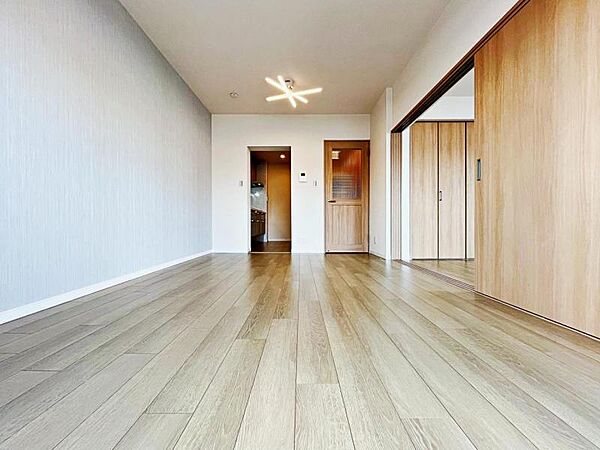 【アフター保証付】内装＆設備とも新規リフォーム済のため快適に新生活をスタートできます。