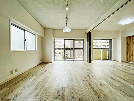 内装&設備とも新規リフォーム済のため快適に新生活をすぐスタートできます。