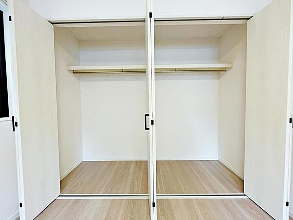 寝室収納