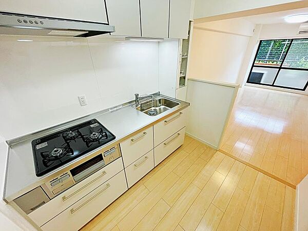キッチンを拡大表示