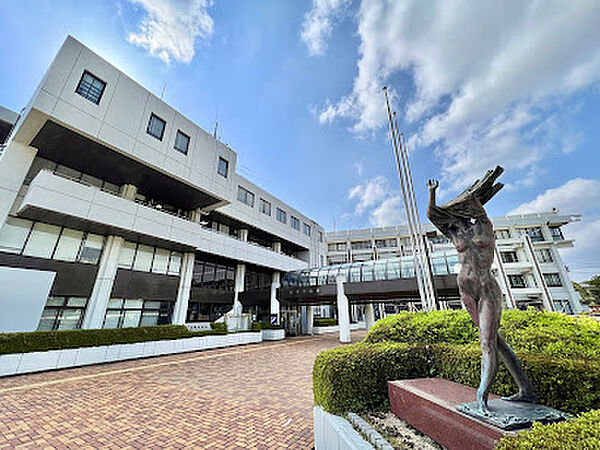 多摩市役所 徒歩10分