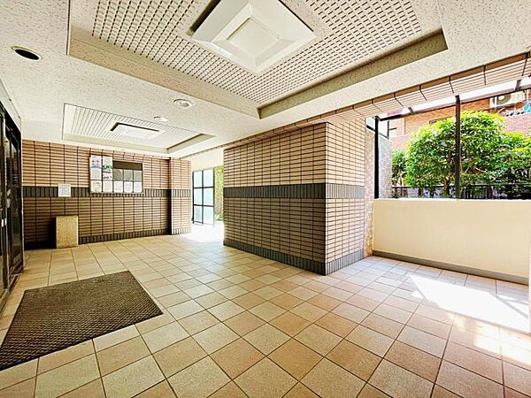 エントランスを拡大表示