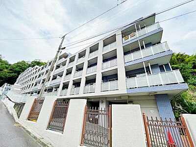 外観：【新耐震基準物件】【住宅ローン減税適合】【徒歩8分】【エレベーターあり】