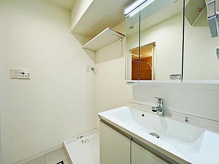 洗面化粧台一式新規交換済