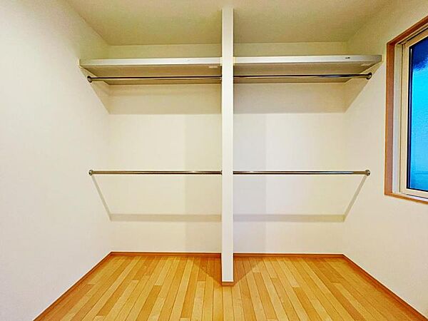 2階寝室・全室収納あり